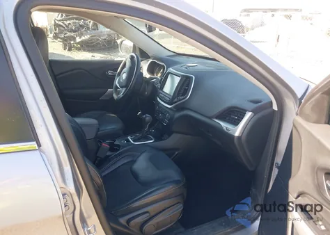 2018 Jeep Cherokee Latitude Plus 4X4 from USA, damaged, VIN 1C4PJMLX0JD551065